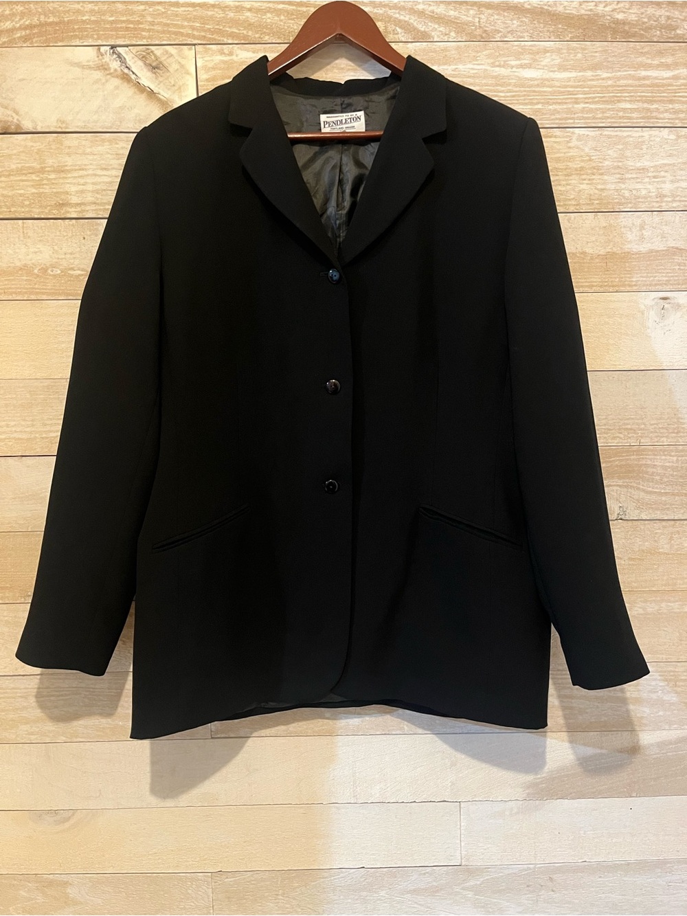 Pendleton Black Women's Tailored Three-Button Blazer size 14
